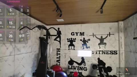 Snapshot of tim__fox chatting on May 5, 12:02 pm Tim Fox online show from May 5, 12:02 pm