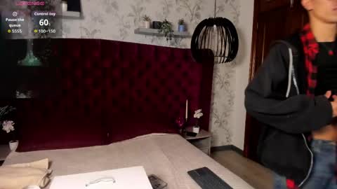 Snapshot of tim__fox chatting on May 30, 12:02 pm Tim Fox online show from May 30, 12:02 pm