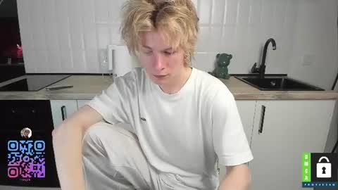 Snapshot of tim_milll chatting on July 27, 8:27 pm Tim online show from July 27, 8:27 pm