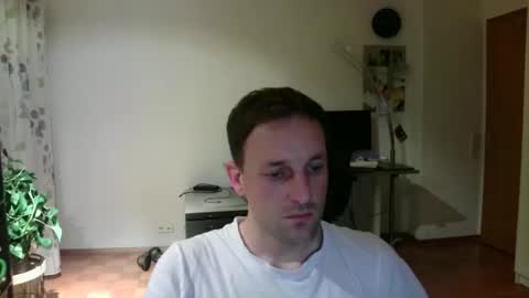 Snapshot of tima4 chatting on October 18, 7:03 pm tima4 online show from October 18, 7:03 pm