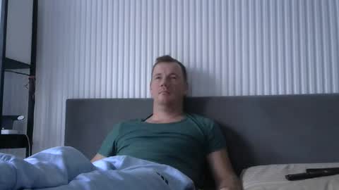 Snapshot of timajinpuzan chatting on October 1, 6:08 am timajinpuzan online show from October 1, 6:08 am