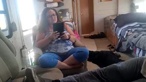 Tim  Amanda online show from April 22, 5:47 pm