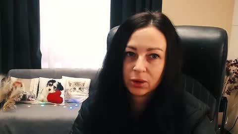 Snapshot of timeparadice chatting on November 10, 8:24 am Luisa online show from November 10, 8:24 am