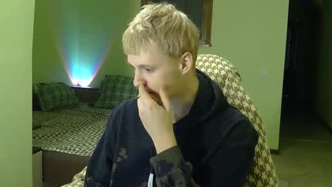 Tim WhiteS online show from November 26, 9:49 pm