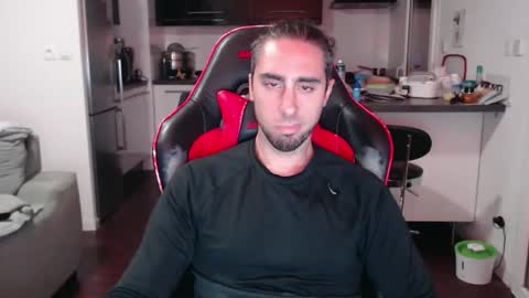 Snapshot of timmoo3 chatting on October 28, 8:22 pm Tim online show from October 28, 8:22 pm