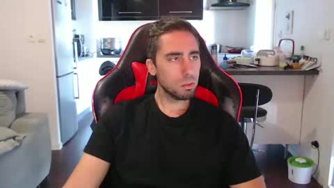 Snapshot of timmoo3 chatting on October 30, 9:44 am Tim online show from October 30, 9:44 am