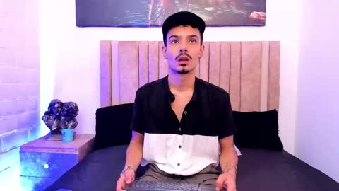 Snapshot of timothe_evans chatting on November 9, 4:55 am Evans online show from November 9, 4:55 am