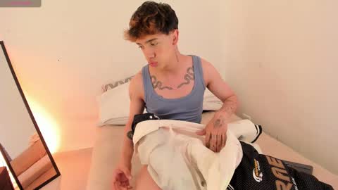 Snapshot of timothy_ross chatting on September 22, 8:33 pm Timothy 21 years old online show from September 22, 8:33 pm