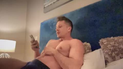 Snapshot of timtim777888 chatting on December 24, 10:06 pm Tim online show from December 24, 10:06 pm
