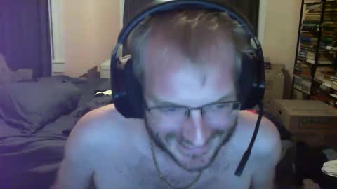 Snapshot of timtimmyyyy chatting on December 21, 4:30 am timtimmyyyy online show from December 21, 4:30 am