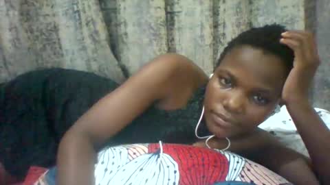 Snapshot of tina2030_1 chatting on June 4, 6:14 pm tee online show from June 4, 6:14 pm