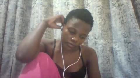 Snapshot of tina2030_1 chatting on June 10, 6:07 pm tee online show from June 10, 6:07 pm