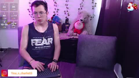 Snapshot of tina_n_charlie chatting on December 17, 1:06 pm Tina N Charlie online show from December 17, 1:06 pm