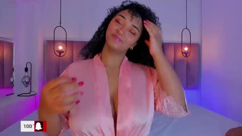 Snapshot of tinacurly chatting on September 27, 3:55 am Tina online show from September 27, 3:55 am