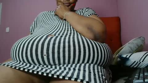 tinagiant online show from June 26, 9:46 am