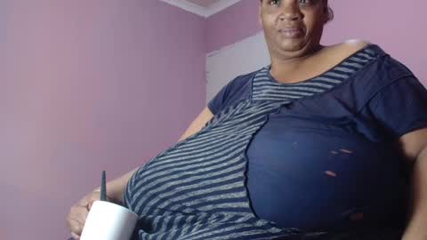 tinagiant online show from July 25, 10:13 am