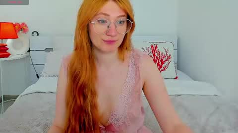 Snapshot of tinahar chatting on June 24, 5:17 am Tina online show from June 24, 5:17 am