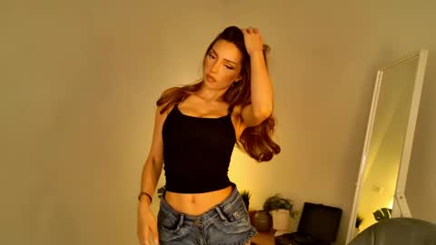 Tina online show from May 5, 2:14 pm