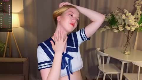 Annie online show from October 14, 9:26 pm