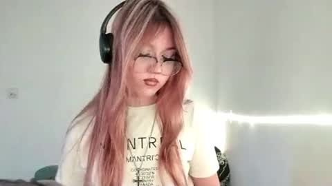 Kate online show from March 5, 3:41 pm