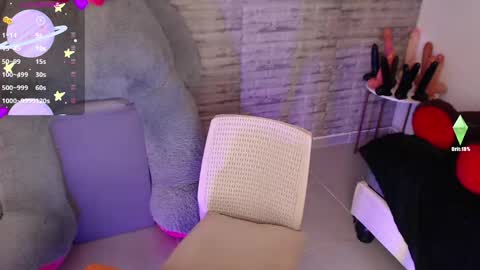 Tinna Goddess online show from May 18, 11:49 am