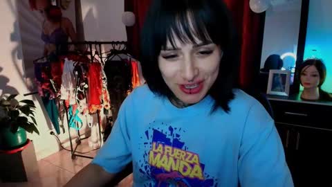 I AM BELLA  ----------- follow my  IG  TINNS 69 online show from November 22, 2:43 am