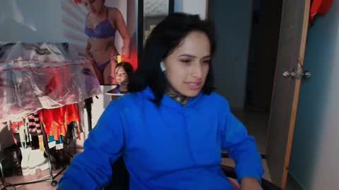 I AM BELLA  ----------- follow my  IG  TINNS 69 online show from February 3, 2:53 am