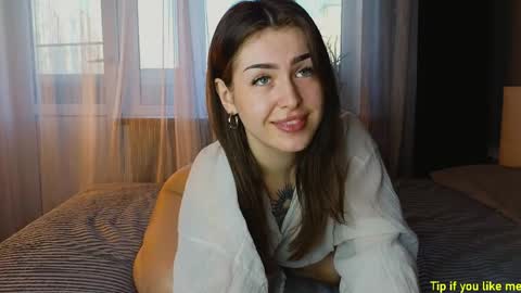 Snapshot of tinnymollys01 chatting on June 5, 2:56 pm Molly online show from June 5, 2:56 pm