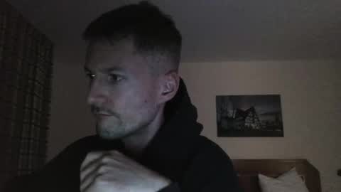 Snapshot of tinojetset069 chatting on April 28, 2:27 am tinojetset069 online show from April 28, 2:27 am