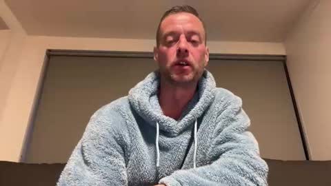 Snapshot of tinusts78 chatting on February 14, 6:54 am tinus online show from February 14, 6:54 am