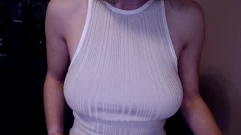 Snapshot of tiny_bb chatting on December 30, 7:59 am Lily online show from December 30, 7:59 am