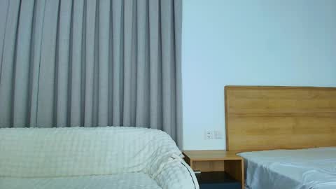 Snapshot of tiny_cute chatting on February 9, 7:19 pm Lia online show from February 9, 7:19 pm