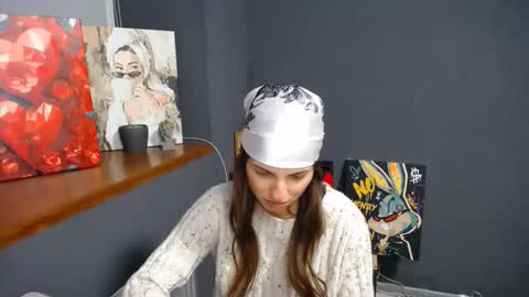 Snapshot of tiny_felicity chatting on October 25, 6:32 am Gloria online show from October 25, 6:32 am