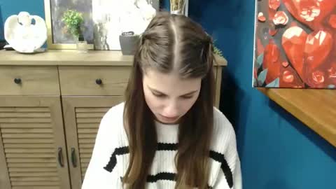 Snapshot of tiny_felicity chatting on November 24, 8:03 am Gloria online show from November 24, 8:03 am