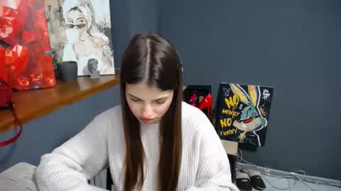 Snapshot of tiny_felicity chatting on December 1, 8:08 am Gloria online show from December 1, 8:08 am