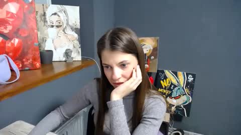 Snapshot of tiny_felicity chatting on December 15, 7:01 am Gloria online show from December 15, 7:01 am