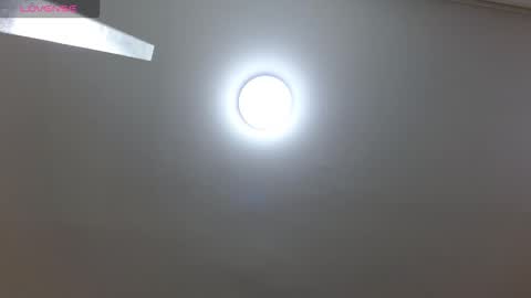 tiny_tay online show from March 14, 11:37 am