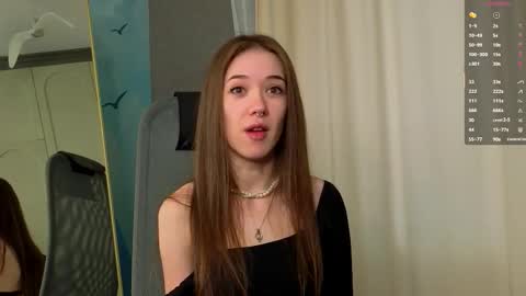 Annie online show from December 5, 6:11 am