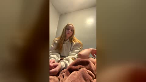 tinyblondebarbie online show from May 30, 11:46 pm