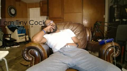 Snapshot of tinycock_1979 chatting on May 27, 6:32 am tinycock_1979 online show from May 27, 6:32 am