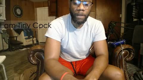 Snapshot of tinycock_1979 chatting on June 1, 6:48 am tinycock_1979 online show from June 1, 6:48 am