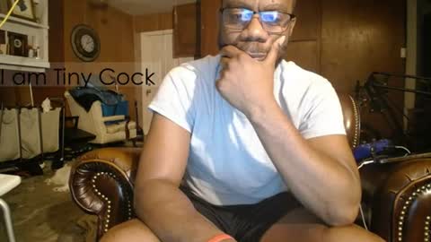 Snapshot of tinycock_1979 chatting on June 17, 7:44 am tinycock_1979 online show from June 17, 7:44 am