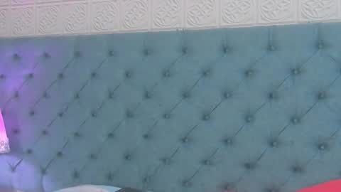 Tinnyrose online show from February 26, 7:35 pm