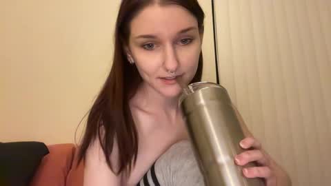 Tia online show from December 31, 10:04 am