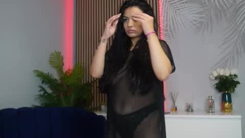 TinyVixen  online show from October 19, 4:02 am