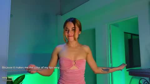 Snapshot of tinyw0nder chatting on February 13, 8:24 pm Instagram  tinyw0nder online show from February 13, 8:24 pm