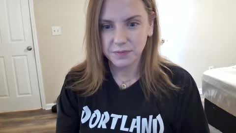 Snapshot of tinywithtiddies chatting on January 19, 1:31 am tinywithtiddies online show from January 19, 1:31 am