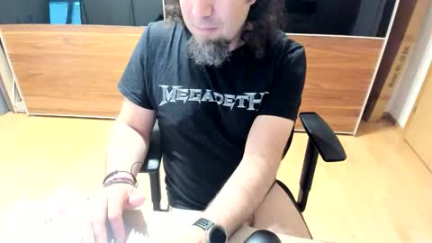 Snapshot of tirolerboy27 chatting on May 29, 8:01 am Tirolerboy27 online show from May 29, 8:01 am