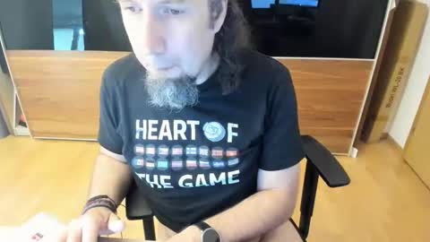 Snapshot of tirolerboy27 chatting on June 3, 2:33 pm Tirolerboy27 online show from June 3, 2:33 pm