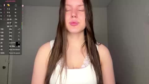 Adeline Di or just cute girl 3 online show from March 17, 7:12 am